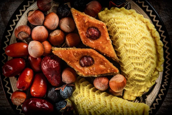 Novruz tatil için Doğu tatlılar