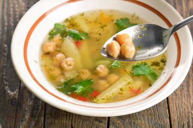 Patates, bezelye çorbası vegan gıda