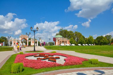 Park Tsaritsyno yaz saati