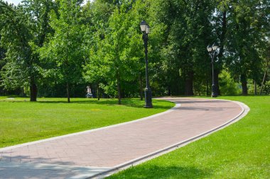 Park Tsaritsyno yaz saati