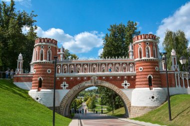 Park Tsaritsyno eski tuğla köprü