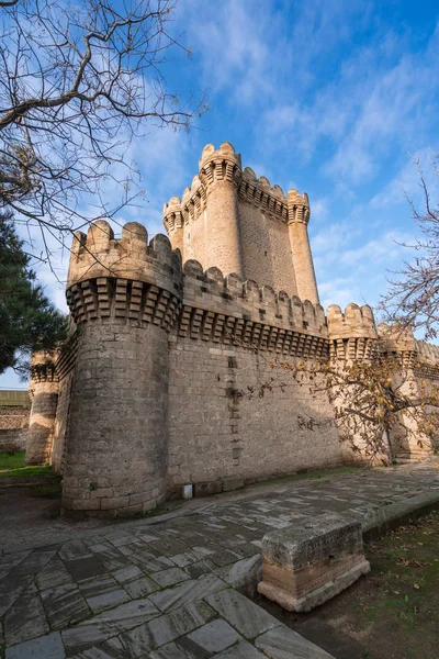 Antigua fortaleza, del siglo XIV, situada en Mardakan, Azerbaiyán — Foto de Stock