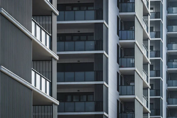 Geometrische Ansicht Mehrerer Fassaden Mit Balkonen Von Wohngebäuden — Stockfoto