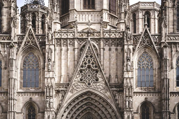 Rosone Filigrane Scolpite Nella Parte Anteriore Una Cattedrale Gotica — Foto Stock