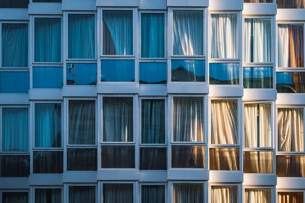 Еклектичний Глазурований Фасад Міської Будівлі — стокове фото