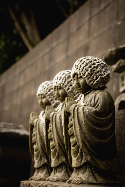 Trzy Posągi Buddy Pod Rząd — Zdjęcie stockowe
