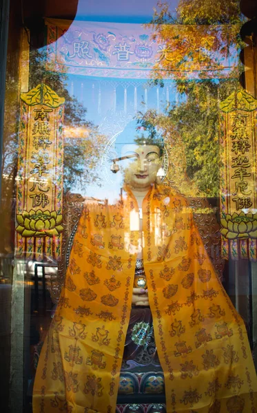Budda Posąg Witrynie Sklepu — Zdjęcie stockowe