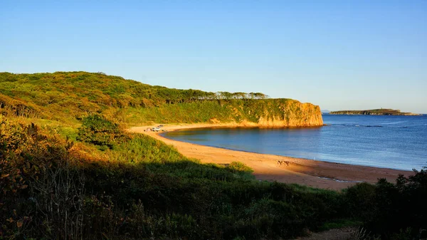 Manzaralı sahil manzarası