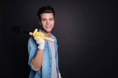 Pozitif bahçıvan holding kürek.