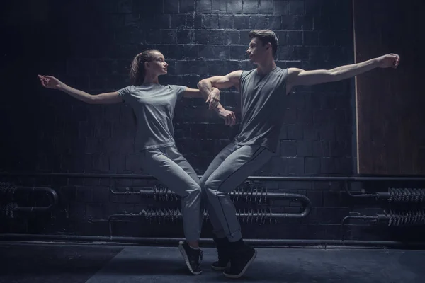 Graceful young dancers posing together — Stock Photo, Image