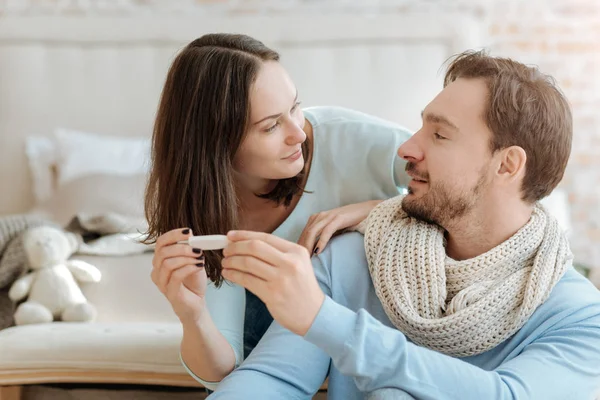 Happy young couple getting well at home — Stock Photo, Image