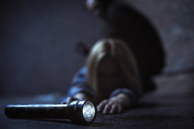 Bayan yapma ışık alarak çalışır