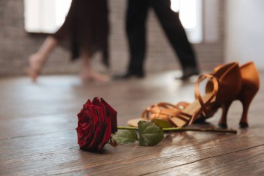 Profesyonel dansçılar dans stüdyosunda Aires'te