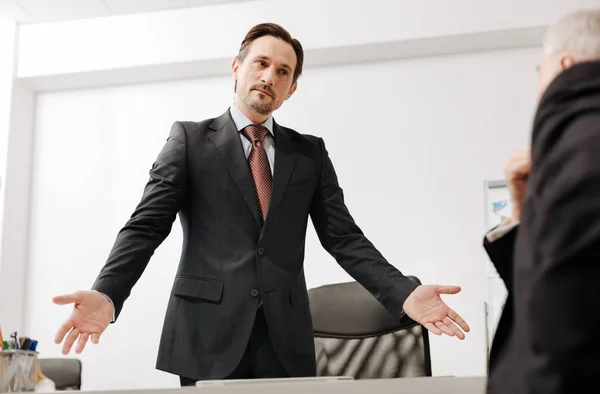 Experienced HR manager firing the employee in the office — Stock Photo, Image