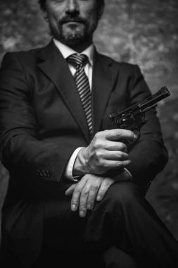 Güçlü işadamı bir güç onun temel argüman yapma