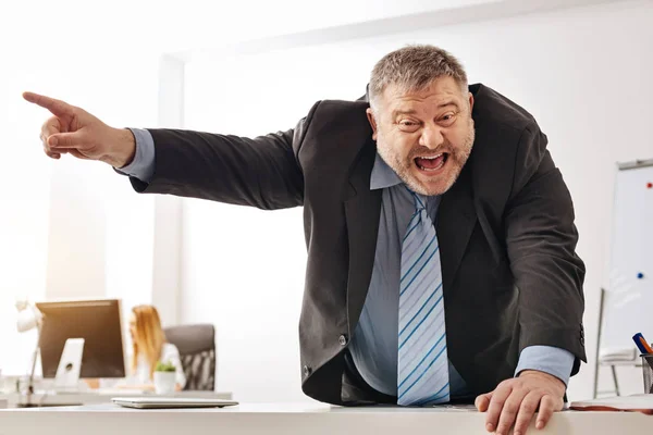 Stressed out employee shouting at his fellow office worker — Stock Photo, Image