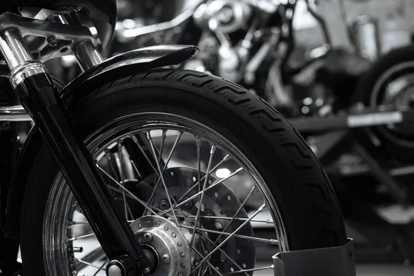 Officina moto Foto Stock, Officina moto Immagini | Depositphotos