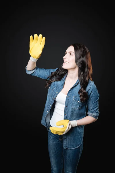 Cute smiling woman standing in semi position — Stock Photo, Image