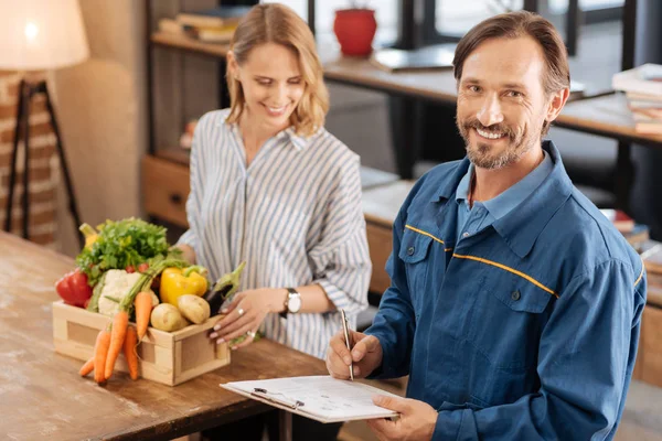 İlham adam onun iş zevk adanmış