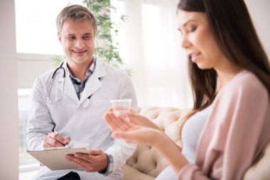 Çekici tıbbi işçi notlar