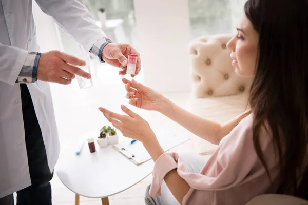 Profile picture of serious pregnancy that listening her doctor — Stock Photo, Image