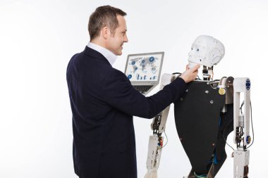 Çalışma mekanizmaları yaratıcı bilim adamı mutlu etti