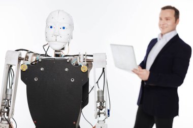 Gurur motive adam onun en son başarı gösterilen