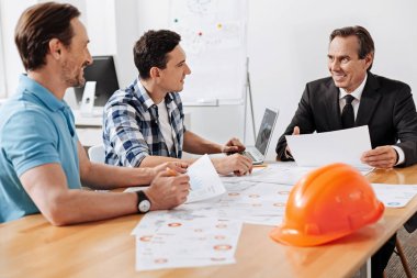 Bir öğretim toplantı yapılması hoş baş mühendis