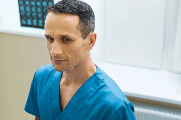 Handsome male doctor posing in CT scan lab — Stock Photo, Image