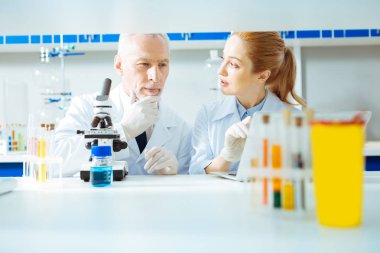 Önemli soru tartışmaya iki düşünceli arkadaşları