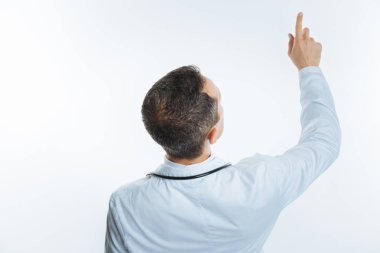 Geri döndü uygulayıcısı görünmez touchscreen ile çalışmak