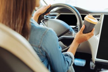 bir fincan kahve ile olan yakın çekim