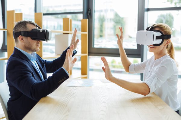 Delighted nice people testing 3d technology