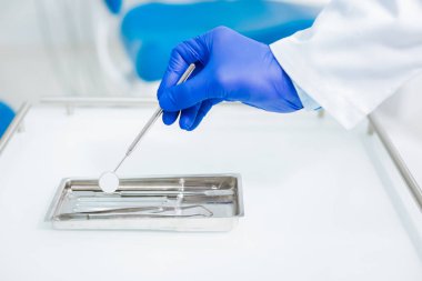 Diş ayna kullanımda