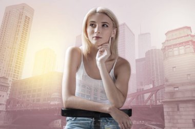 Sakin öğrenci sonraki dersi hakkında düşünme