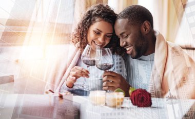 Neşeli çift gözlük demir