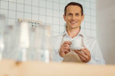 Sana bakmak çok mutlu pozitif adam