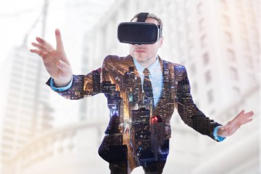 yakışıklı genç işadamı ile bir takım elbise