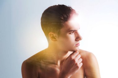  Hoş güzel genç adam 