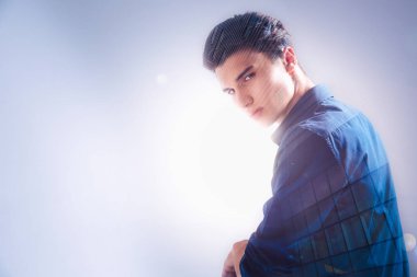 Sana bakmak sakin iyi adam