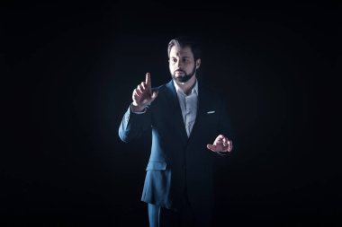 Ekrana bakarak profesyonel kendi hesabina işadamı