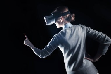 3D gözlük güzel genç kadın