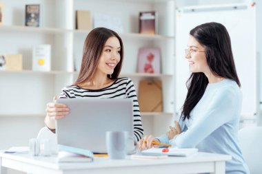 Genç kadın meslektaşları risk hesaplama