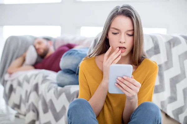 Imágenes de Teléfono del hombre, fotos de Teléfono del hombre sin royalties | Depositphotos®