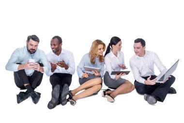 Onların becerikli alet çalışma ve etkileşim memnun meslektaş