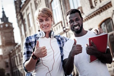 Mutlu duygu olumlu güzel öğrenci