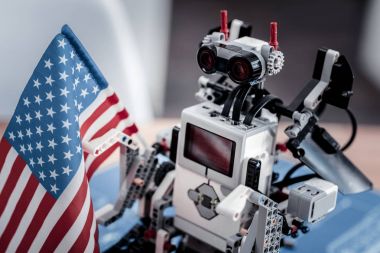 Kullanımda olan vatansever robot yakın çekim