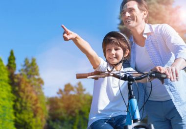 Maceracı aile binicilik bisiklet park