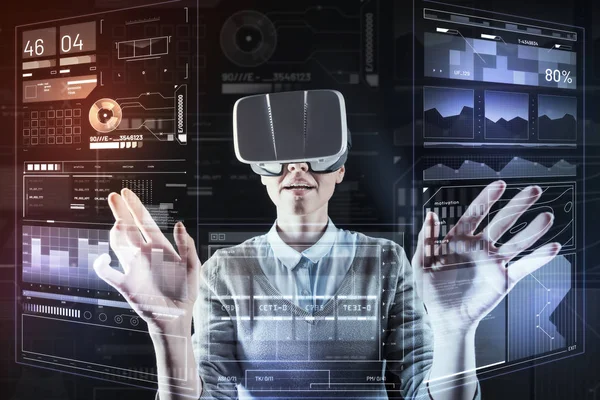 Emotional programmer working in virtual reality and feeling impressed — Stock Photo, Image