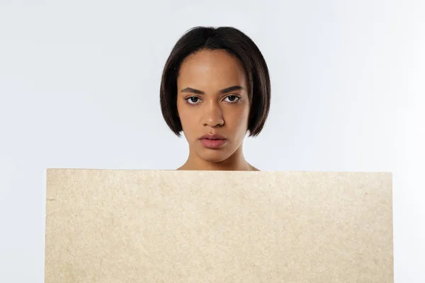 Retrato de uma jovem mulher bonita — Fotografia de Stock